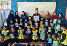 Komunitas Riau Mengaji dan LAZDAI Peduli Salurkan Alquran ke TPA Madrosatul Qur’an Baiturahman Jatiagung