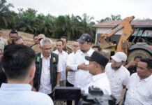 Libatkan Perusahaan, Gubernur Abdul Wahid Tuntaskan Perbaikan Jalan Kelayang Inhu