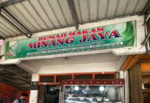 RUMAH MAKAN MINANG JAYA, LEGENDA KULINER PADANG DI UJUNG BATU