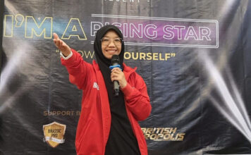 Dari Lulusan Cumlaude Menjadi Pedagang: Kisah Inspiratif Nani Puspita